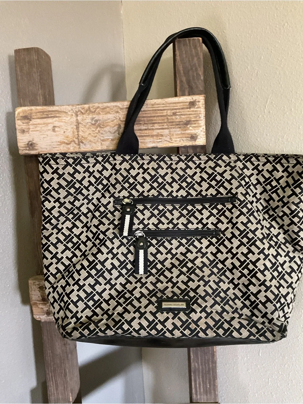 Tommy Hilfiger Black & Cream Geometric Tote